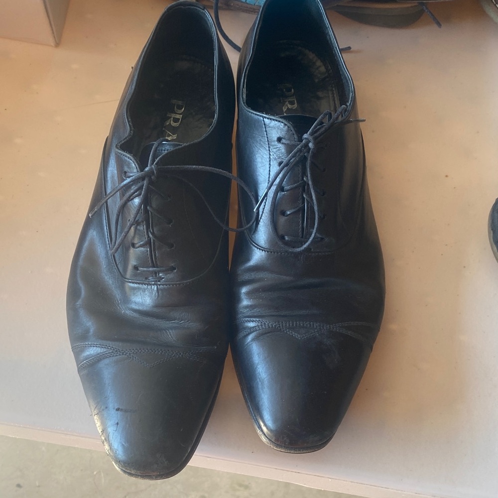 Prada Men's Elegant Black Oxfords